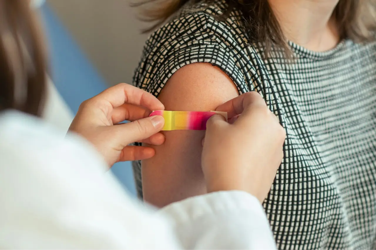 Jugendumfrage zur HPV-Impfung: Deutliche Impf- und Informationslücke